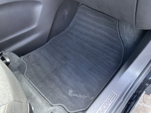 Used 2024 Chevrolet Equinox LT image 36