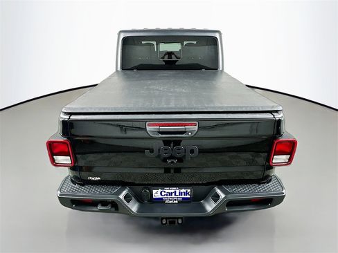 Used 2022 Jeep Gladiator Sport image 28
