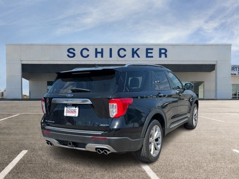 Used 2022 Ford Explorer Platinum w/ Equipment Group 601A AWD/4WD image 3