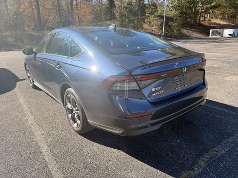 Used 2023 Honda Accord EX image 4