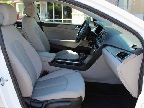 Used 2015 Hyundai Sonata SE w/ Option Group 09 image 27
