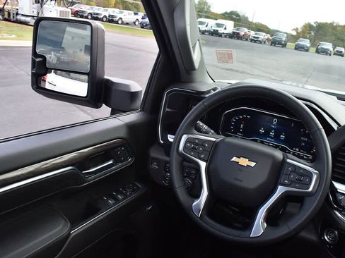 Used 2024 Chevrolet Silverado 2500 LTZ w/ LTZ Plus Package image 20