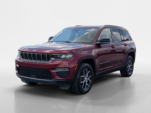 Used 2024 Jeep Grand Cherokee Limited RWD image 5