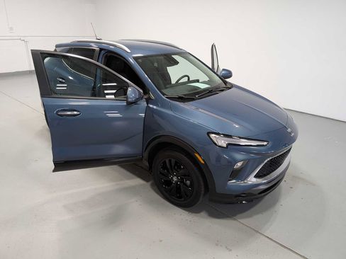 Certified 2024 Buick Encore GX Sport Touring AWD/4WD image 17