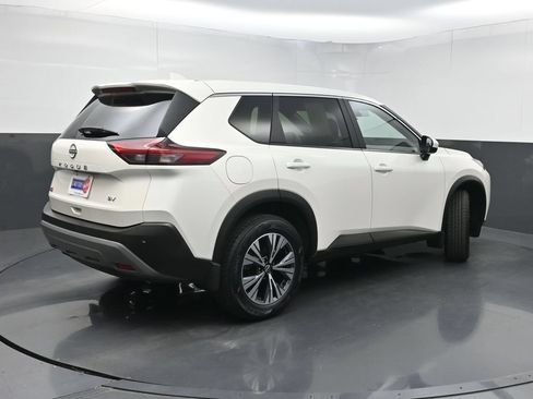Used 2023 Nissan Rogue SV FWD image 21