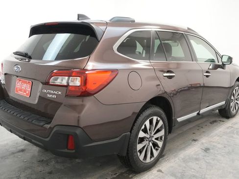 Used 2019 Subaru Outback 3.6R Touring image 9