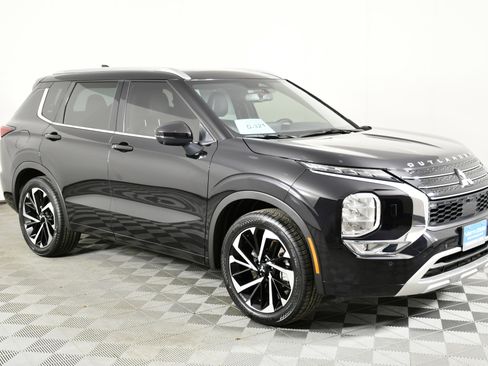 Used 2022 Mitsubishi Outlander SEL image 4