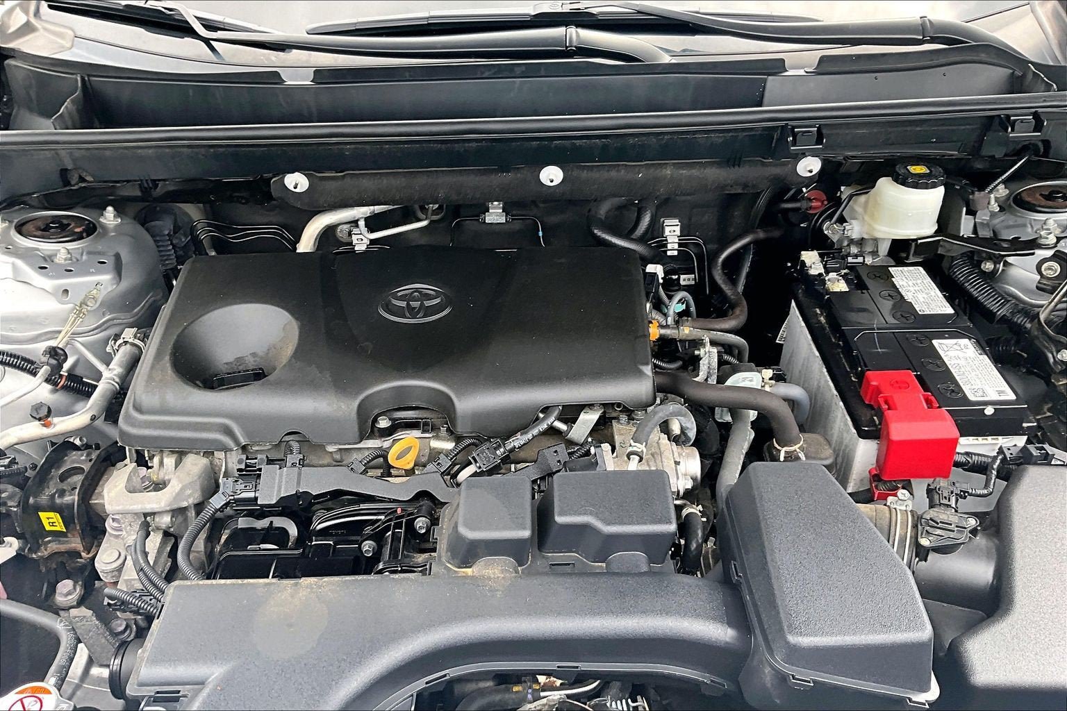 Used 2024 Toyota RAV4 XLE FWD image 10