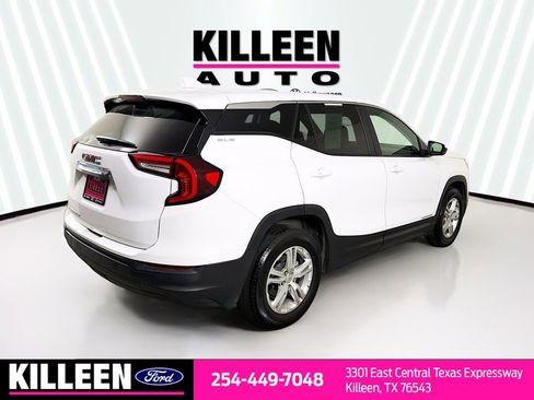 Used 2024 GMC Terrain SLE image 8