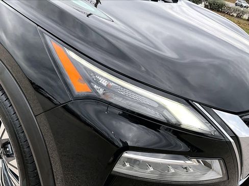 Used 2023 Nissan Rogue SV image 27