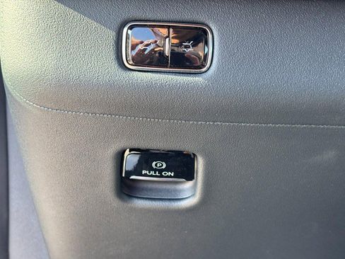 New 2026 Lincoln Navigator L Reserve image 17