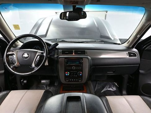 Used 2008 Chevrolet Suburban LT w/ LT Preferred Equipment Group image 25