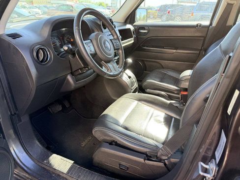 Used 2015 Jeep Patriot High Altitude AWD/4WD image 9