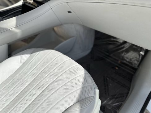 Used 2023 Mercedes-Benz EQS 580 4MATIC SUV image 35