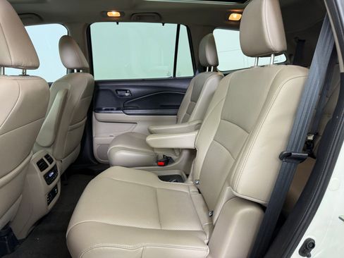 Used 2016 Honda Pilot Elite image 16