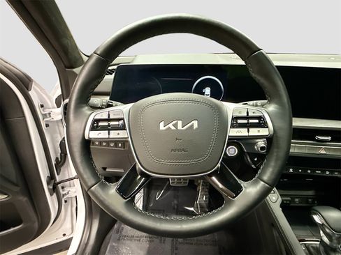 Used 2025 Kia Telluride SX Prestige X-Pro image 11