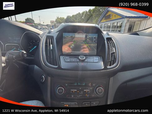 Used 2019 Ford Escape SEL AWD/4WD image 16