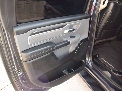 Used 2020 RAM 1500 Big Horn RWD image 11