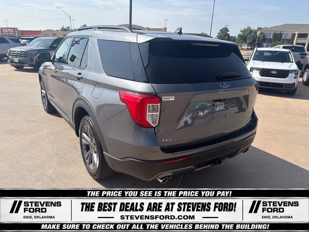 Used 2023 Ford Explorer XLT w/ Equipment Group 202A AWD/4WD image 10