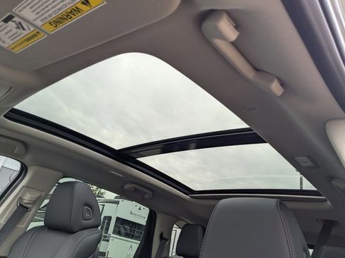 Certified 2025 Acura MDX SH-AWD image 15