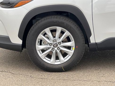 New 2026 Toyota Corolla Cross LE image 26