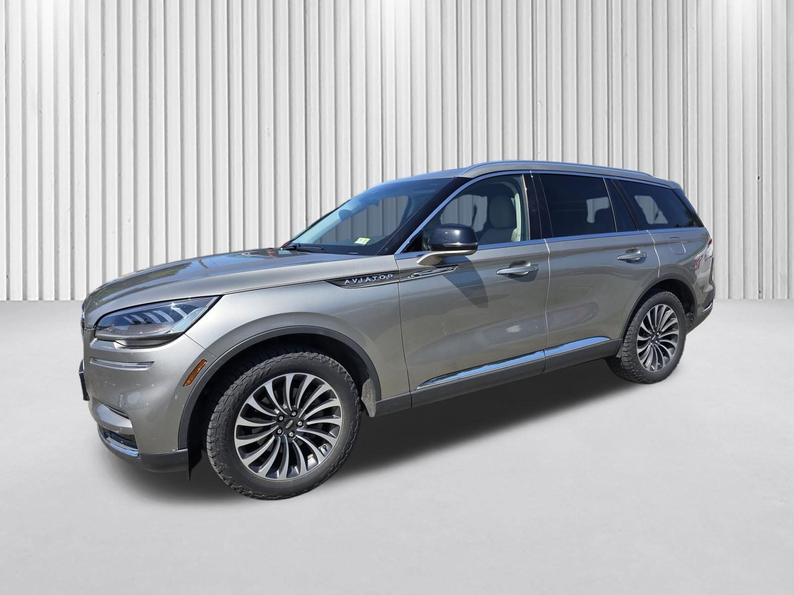 Used 2023 Lincoln Aviator AWD w/ Premium Package image 1