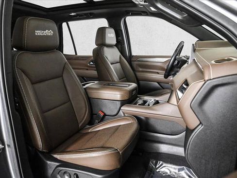 Used 2021 Chevrolet Tahoe High Country image 24