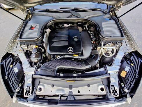 Used 2021 Mercedes-Benz GLC 300 GLC 300 image 44