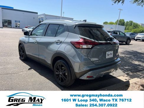 Used 2023 Nissan Kicks SV FWD image 6