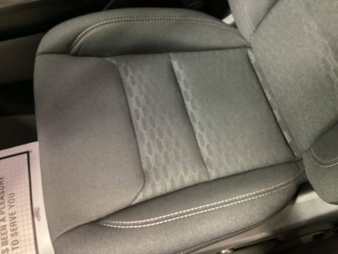 New 2026 RAM 1500 4x4 Crew Cab image 16