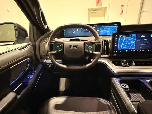 Used 2026 Ford Expedition Tremor AWD/4WD image 31