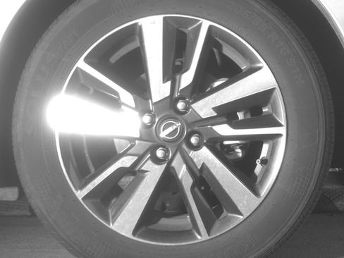 Used 2025 Nissan Versa SV FWD image 13