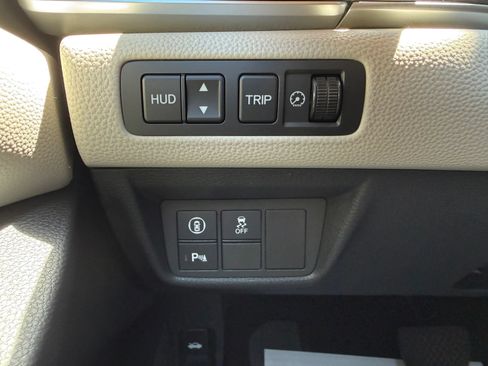 Used 2018 Honda Accord Touring image 24