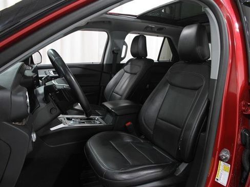 Used 2020 Ford Explorer Limited image 6