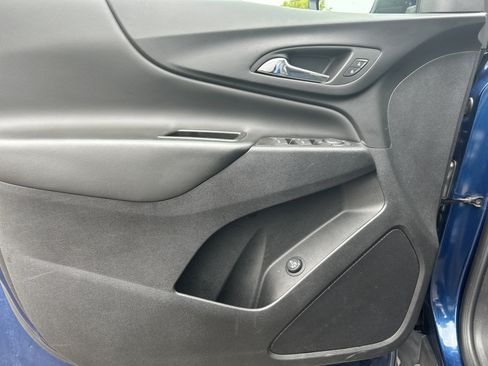 Used 2022 Chevrolet Equinox LT AWD/4WD image 9