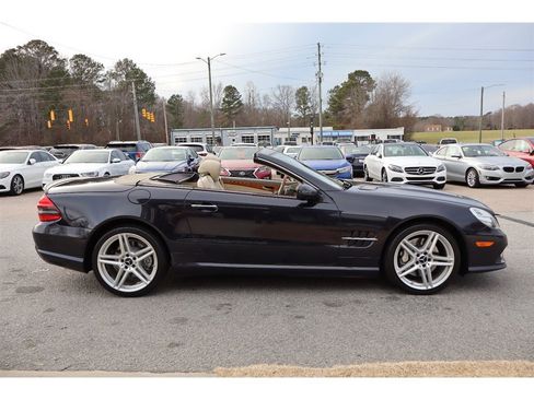 Used 2009 Mercedes-Benz SL 550 image 7