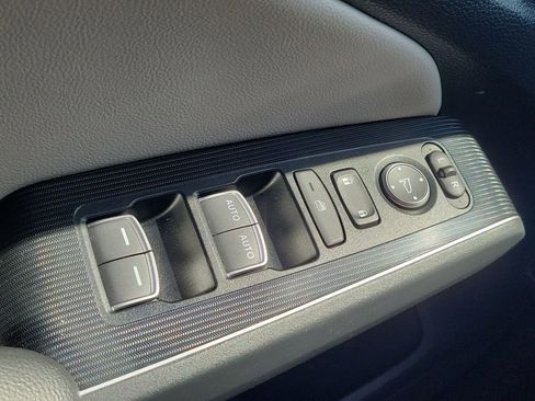 Used 2024 Honda Civic Touring image 18
