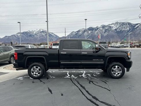 Used 2015 GMC Sierra 3500 Denali image 27