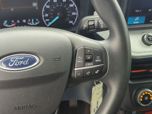 Used 2022 Ford Maverick XLT image 14