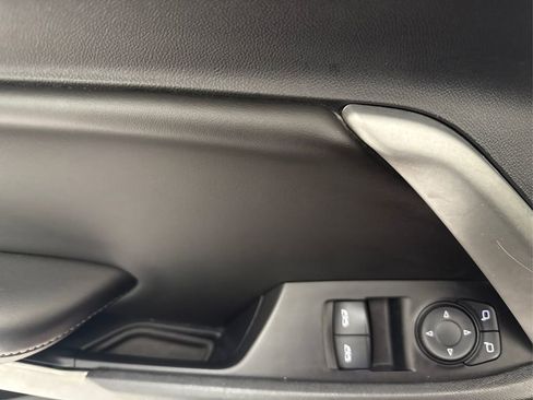 Used 2016 Chevrolet Camaro LT RWD image 39