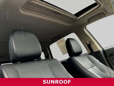 Used 2017 Mitsubishi Outlander SE AWD/4WD image 26
