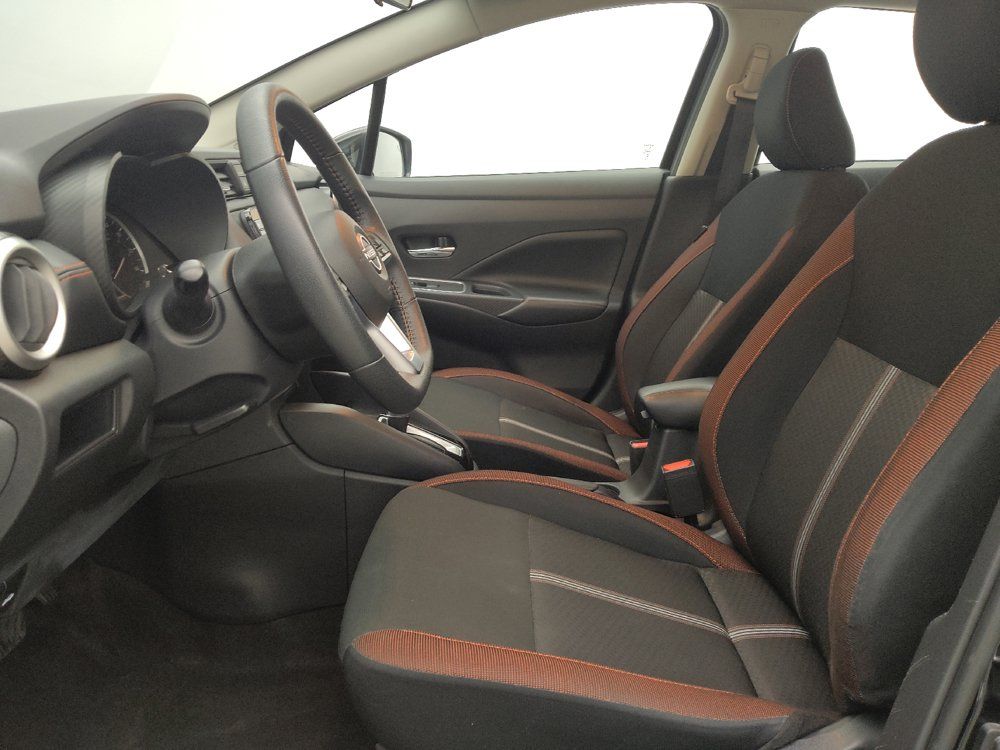 Used 2024 Nissan Versa SR FWD image 17
