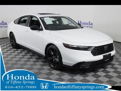 Certified 2025 Honda Accord Sport image 1