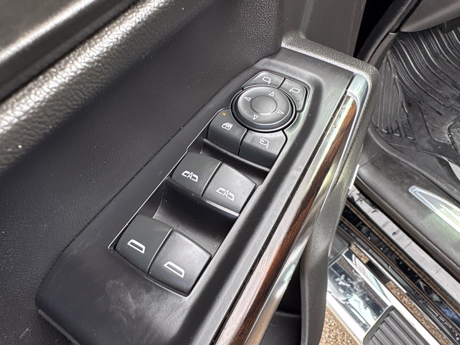 Used 2020 GMC Sierra 1500 SLT AWD/4WD image 13