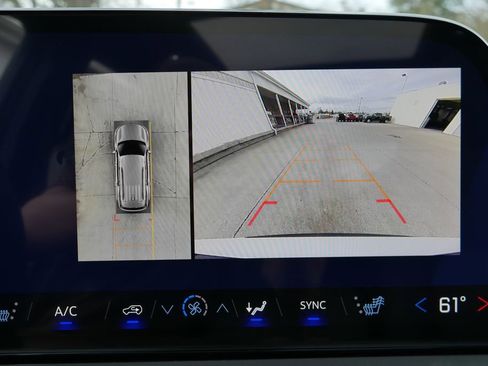 New 2026 Chevrolet Traverse LT image 17