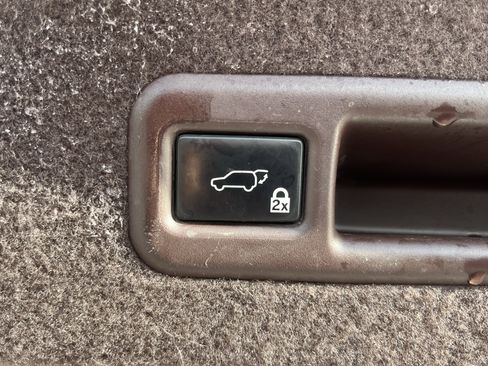Used 2019 Lexus RX 350L Luxury w/ Accessory Package FWD image 13