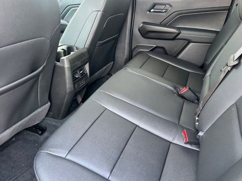 New 2026 GMC Canyon Elevation w/ Convenience Package image 9