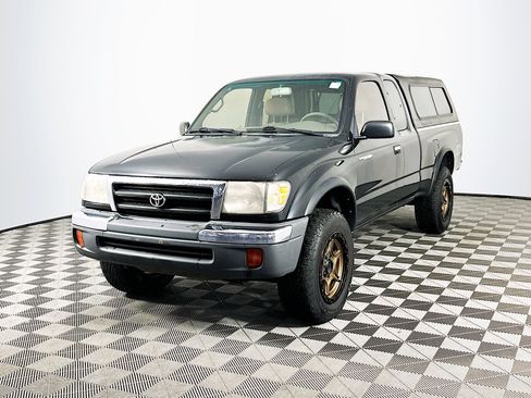 Used 1998 Toyota Tacoma 4x4 Xtracab V6 image 3