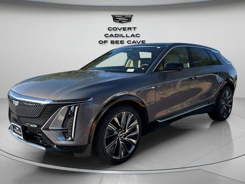 New 2026 Cadillac Lyriq Signature Luxury image 3