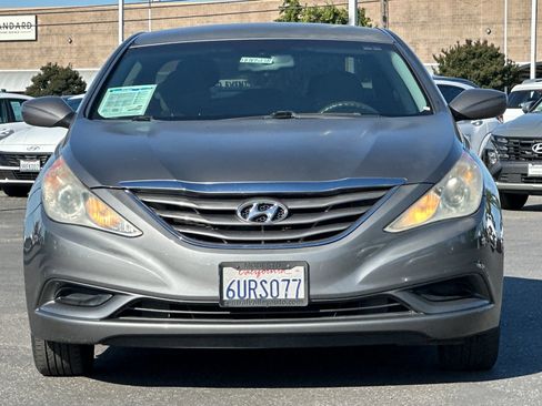 Used 2012 Hyundai Sonata GLS w/ Popular Equipment Pkg FWD image 9